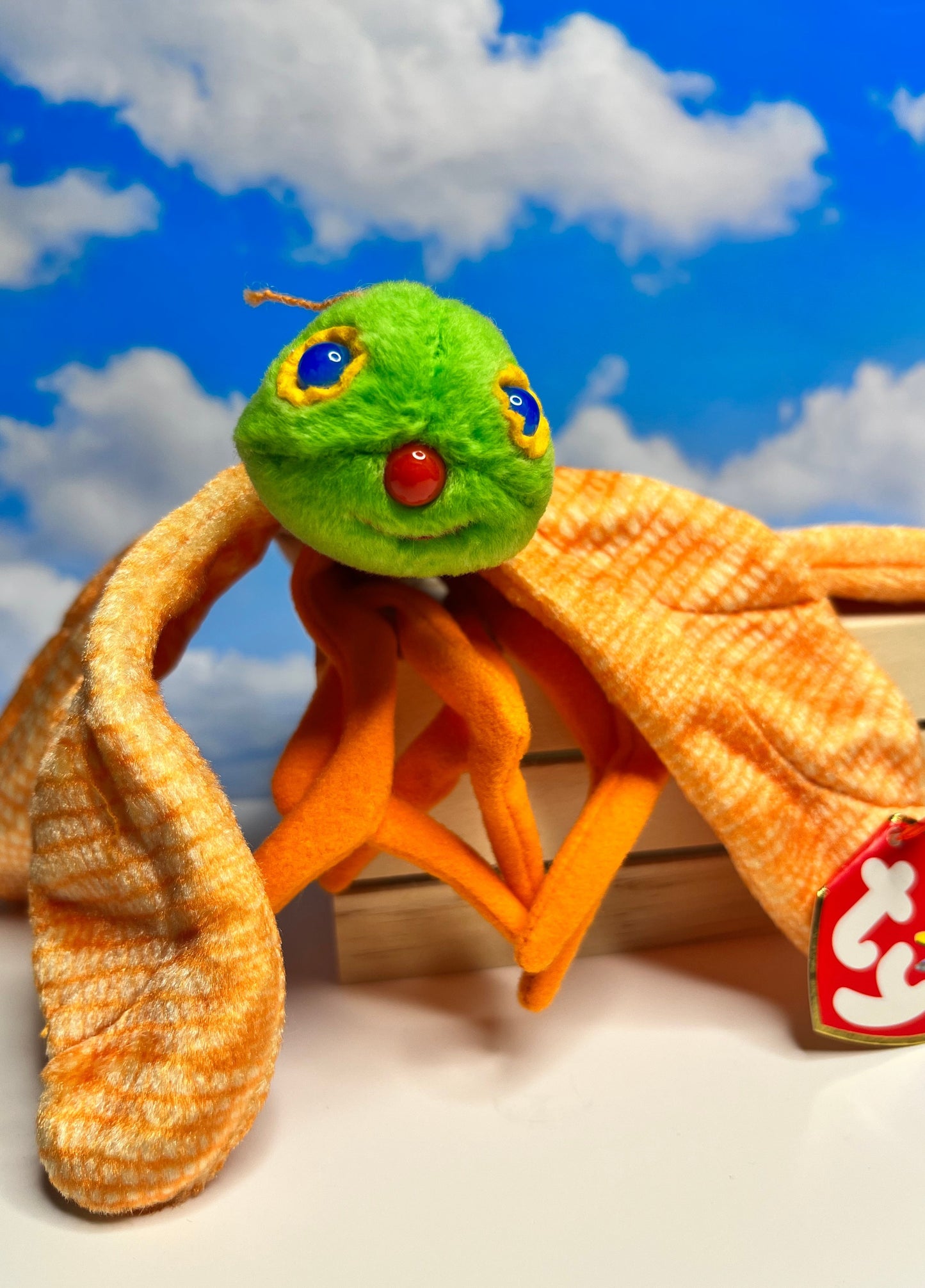 Ty Beanie Babies “Glow” The Lightning Bug, January 4 2000