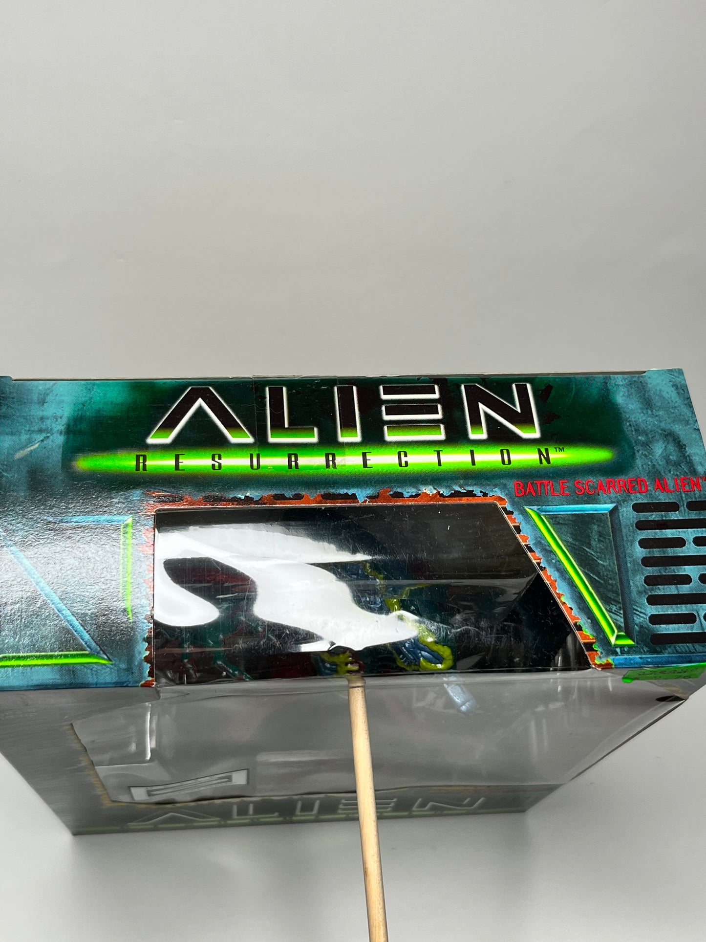 Hasbro Resurrection Movie Edition Battle Scarred Alien Action Figure