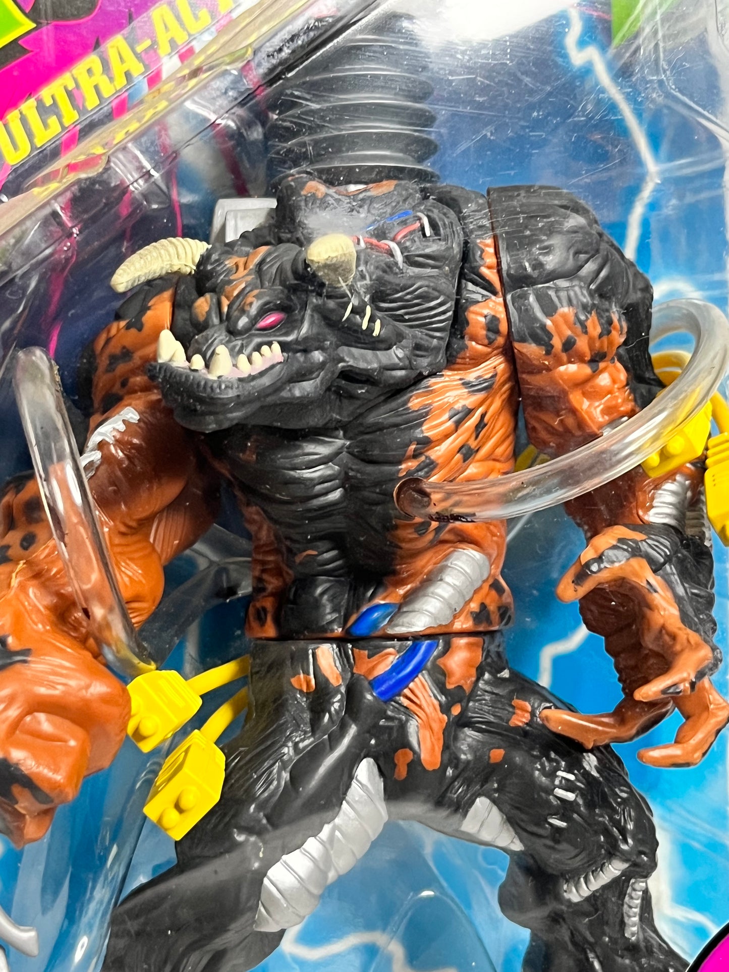 Spawn Tremor II (dark) Ultra Action Figure